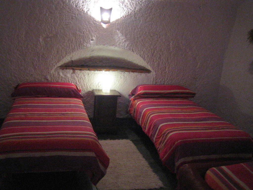 Casa Cueva Lopera Pensionat Graena Rum bild